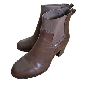Clarks Verona Ease Booties